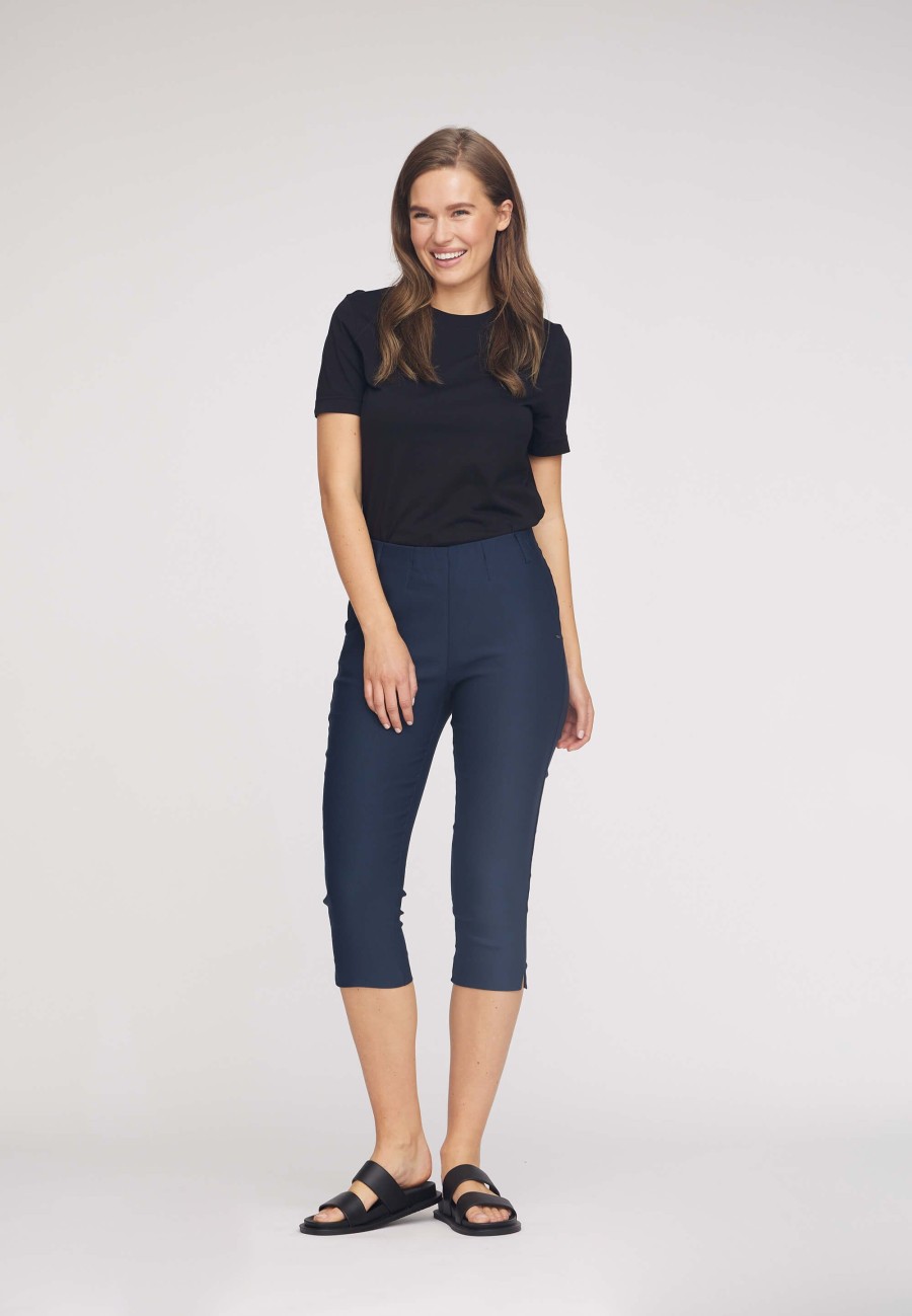 Silhouette Laurie | Elizabeth Slim Capri Medium Length - Navy