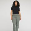 Silhouette Laurie | Kelly Regular - Medium Length - Dark Shadow