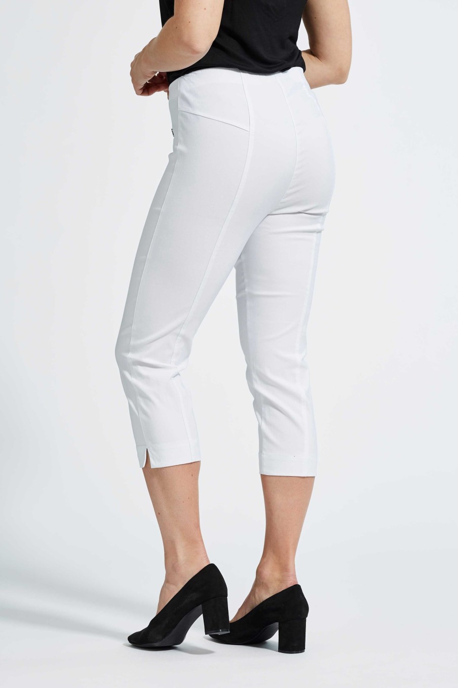 Silhouette Laurie | Aubrey Slim Capri - White