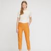 Silhouette Laurie | Taylor Regular Crop - Dark Apricot