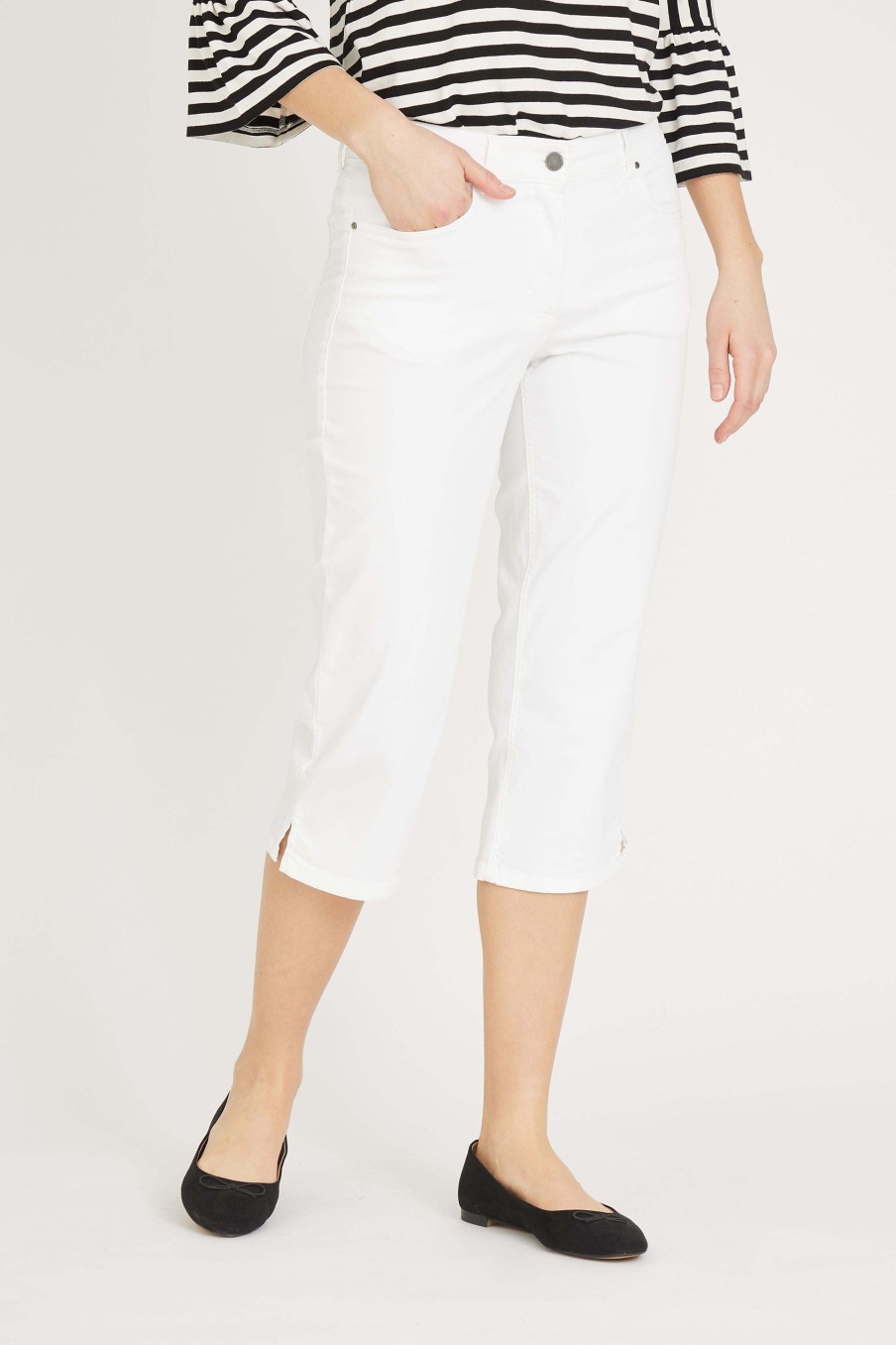 Silhouette Laurie | Charlotte Regular Capri Medium Length - White