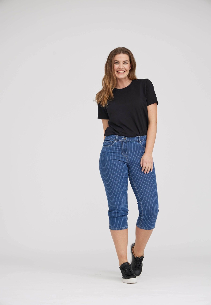 Silhouette Laurie | Charlotte Regular Capri Medium Length - Blue Denim Stripe