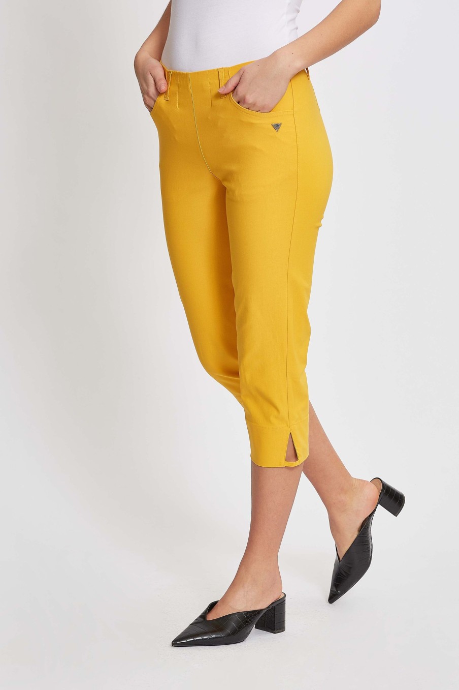 Silhouette Laurie | Anabelle Regular Capri Medium Length - Mellow Yellow