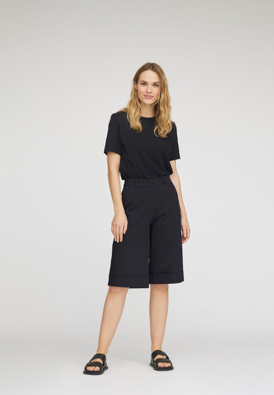 Silhouette Laurie | Short Ample A Revers Phoebe - Noir