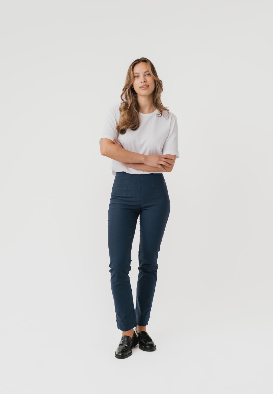 Silhouette Laurie | Betty Regular - Medium Length - Navy